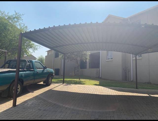 2 BEDROOM APARTMENT FOR SALE IN WILLOWBROOK